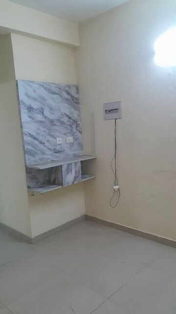 Room in 2 BHK Apartment at Pyramid Urban Homes 3, Sector 67a – for Rent