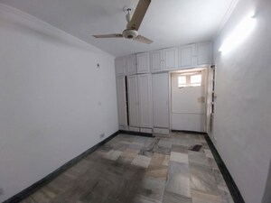 Room in 1 BHK Builder Floor at Malviya Nagar – for Rent