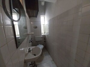 Bathroom in 1 BHK Builder Floor at Malviya Nagar – for Rent