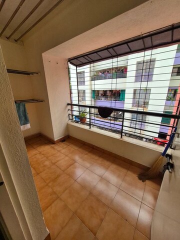 Room in 2 BHK Apartment at The Construction Westend Village, Kothrud – for Rent