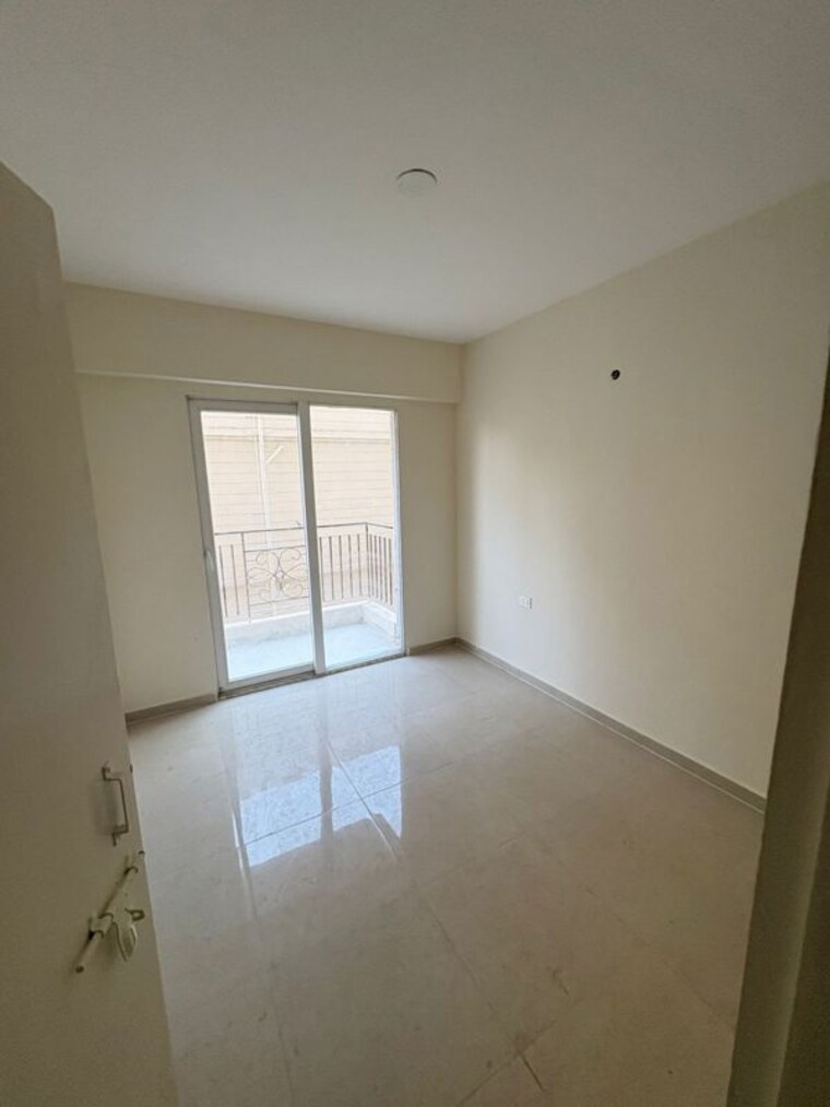 Room, sector 37d 2 Bedroom 685 Sq.Ft. Apartment In Sector 37d Gurgaon 9731939