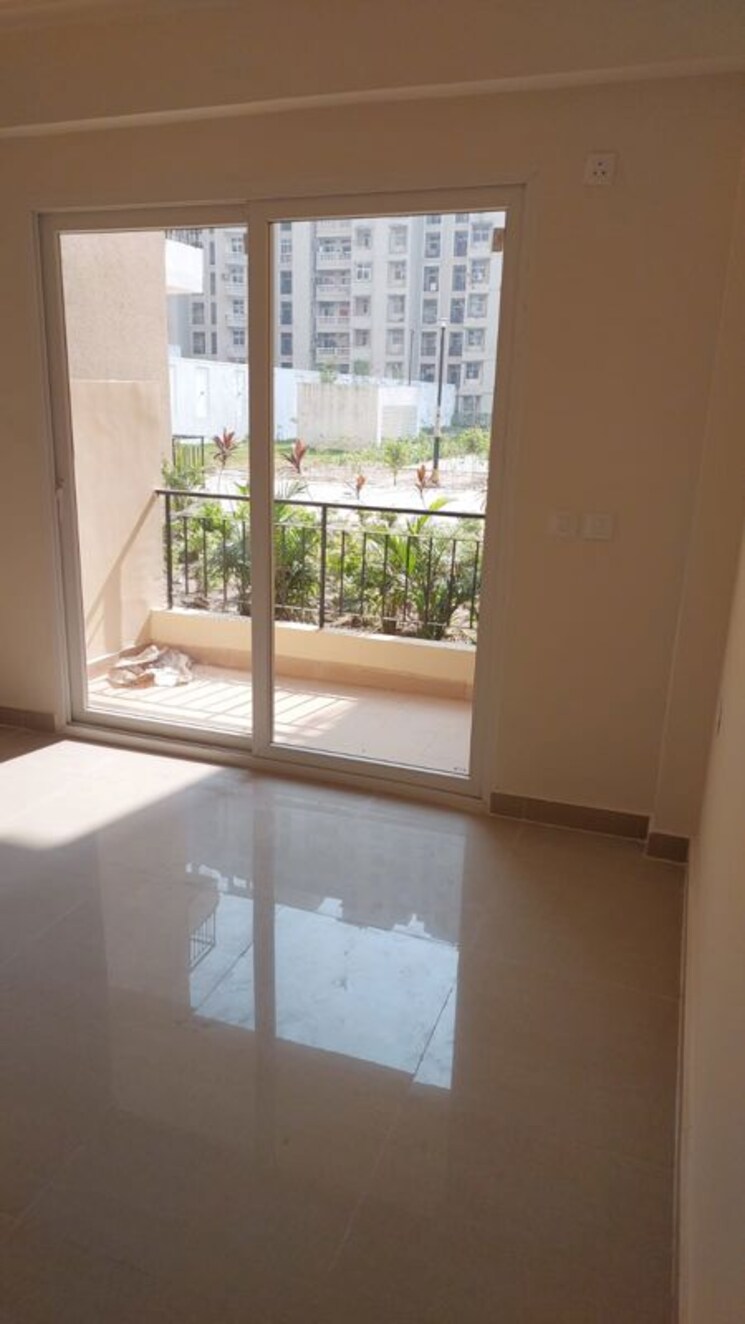 Room, amrapali-crystal-homes 4 Bedroom 2140 Sq.Ft. Apartment In Sector 76 Noida 9731946