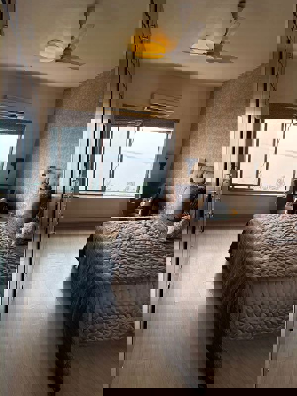 4 BHK + Pooja Room,Servant Room,Store Room Apartment For Rent in Maker Tower