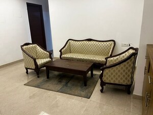 Living Room in 3 BHK Builder Floor at Maharishi Dayanand CGHS, Vasant Kunj – for Rent