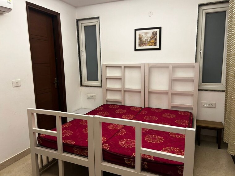 Bedroom, maharishi-dayanand-cghs 3 Bedroom 1500 Sq.Ft. Builder Floor In Vasant Kunj Delhi 9731988