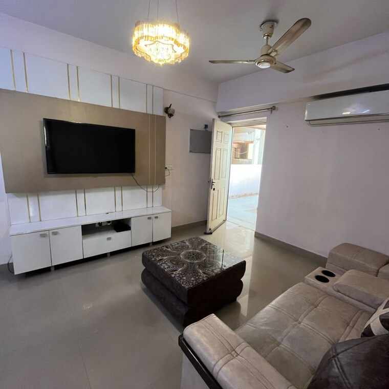 Team Area, supertech-cape-town 3 Bedroom 1295 Sq.Ft. Apartment In Sector 74 Noida 9732025