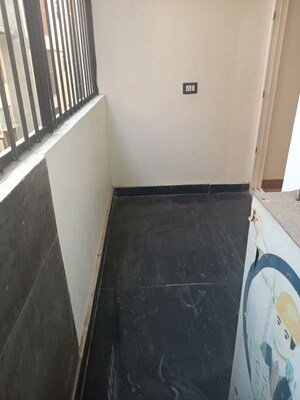 Furnished Amenities in 3 BHK Builder Floor at Shankar Vihar – for Sale