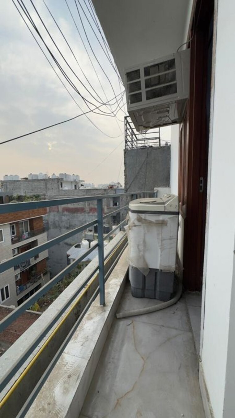 Balcony, chattarpur 1 RK 350 Sq.Ft. Builder Floor In Chattarpur Delhi 9732046