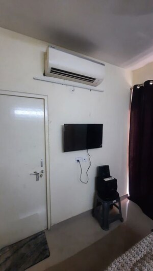 Furnished Amenities in 3 BHK Apartment at Conscient Habitat Residences, Sector 78 – for Rent