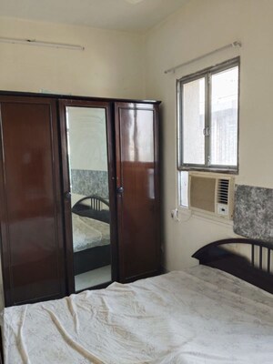 Room in 1 BHK Apartment at Usha Sadan Apartment, Colaba – for Rent