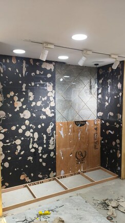 Showroom For Sale in Ess Vee Apartments