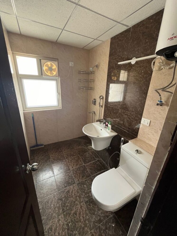 Living Room, shree-vardhman-victoria 2 Bedroom 1350 Sq.Ft. Apartment In Sector 70 Gurgaon 9732075