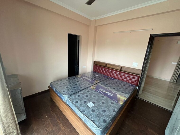 Bedroom, shree-vardhman-victoria 2 Bedroom 1350 Sq.Ft. Apartment In Sector 70 Gurgaon 9732075