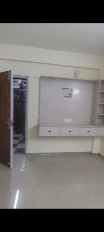 Furnished Amenities in 2 BHK Apartment at Shree Vardhman Green Court, Sector 90 – for Rent