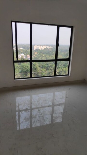 Room in 2.5 BHK Apartment at Primarc Southwinds, Rajpur – for Sale