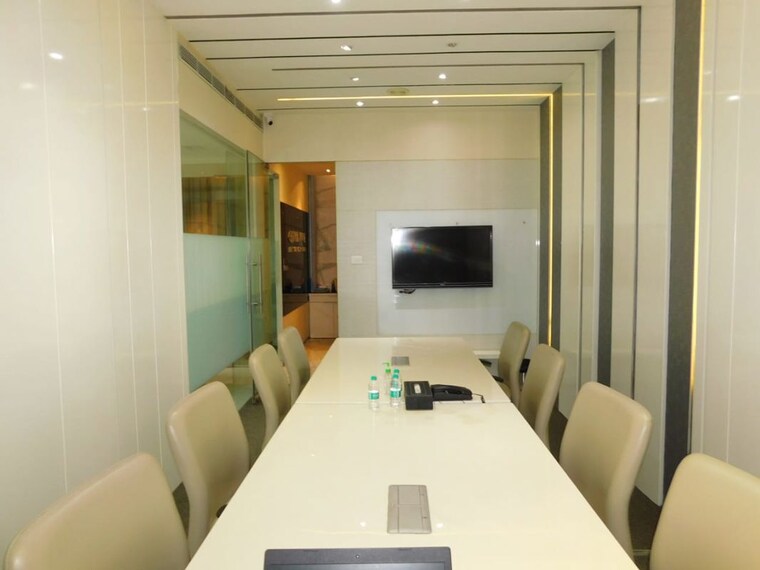 Team Area, ntpl-times-square Commercial Office Space 4000 Sq.Ft. In Andheri East Mumbai 9732125