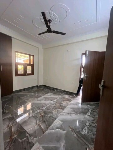 Master Bedroom in 1 BHK Builder Floor at Chattarpur – for Rent