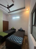 750 Sq.Ft. Pg in Sector 18