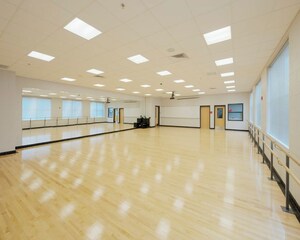  Showroom For Rent in Pitampura