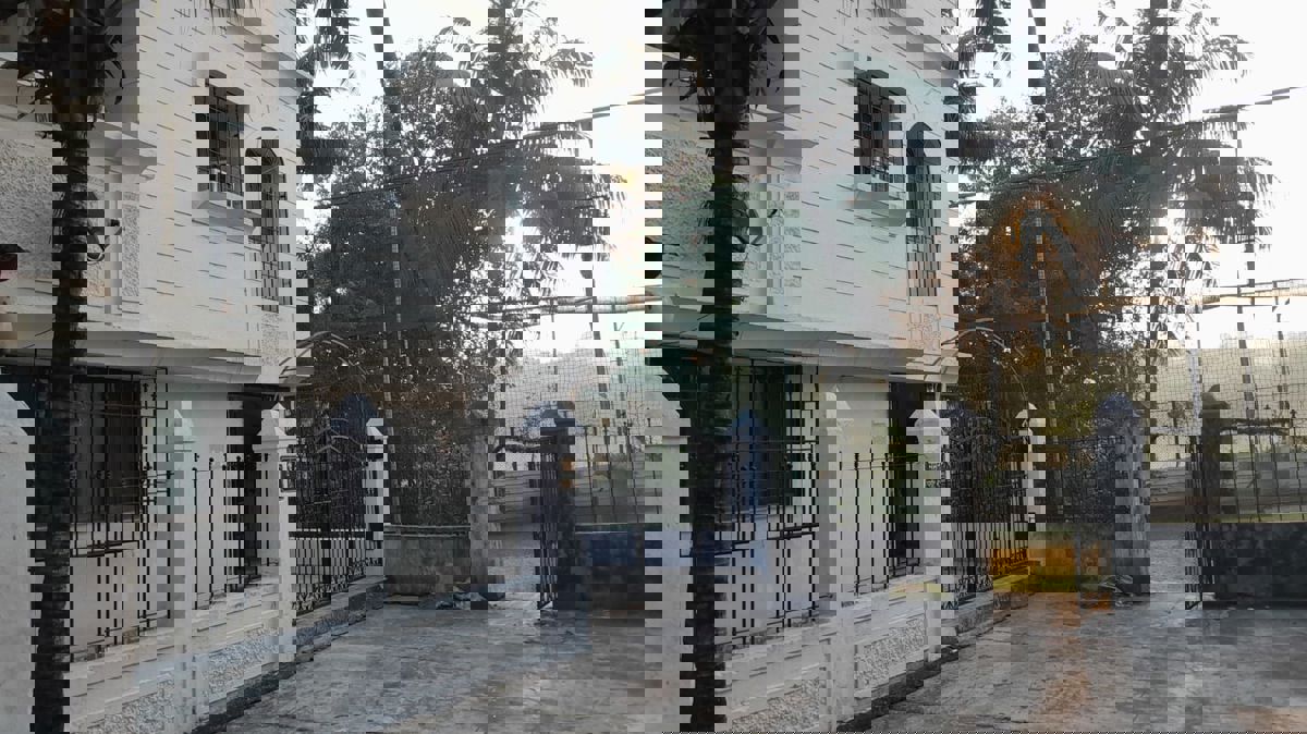 3.5 BHK + Pooja Room Independent House For Sale in Brahamand Phase 6 Chs Ltd