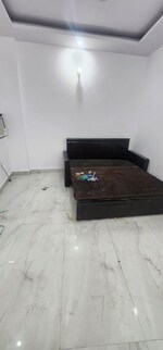 1 Rk  300 Sq.Ft. Builder Floor in Chattarpur