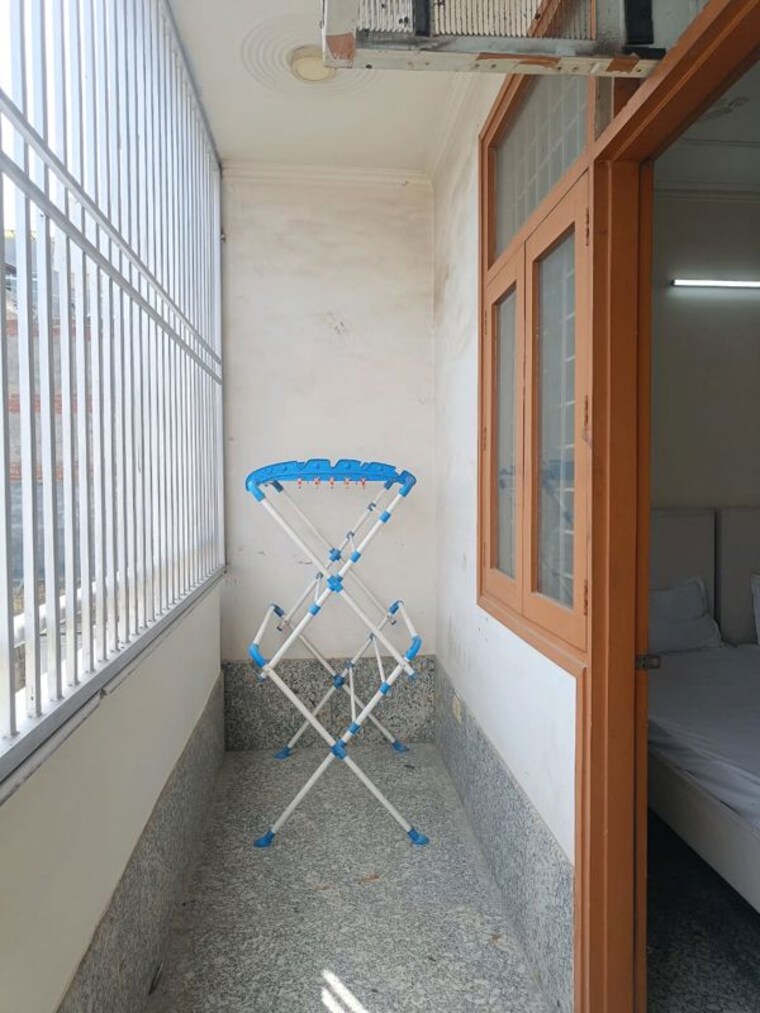 Balcony, chattarpur 2 Bedroom 1000 Sq.Ft. Builder Floor In Chattarpur Delhi 9732172