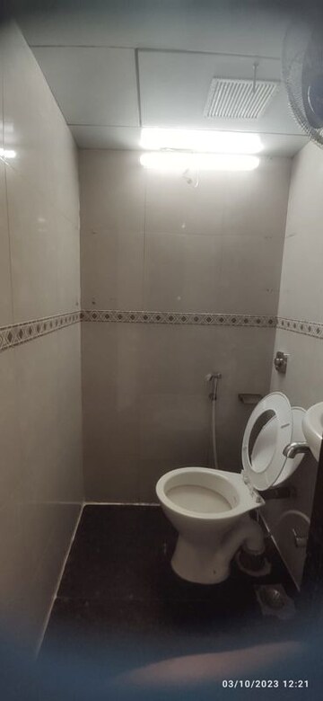Bathroom in 3 BHK Apartment at Sea Lord, Cuffe Parade – for Sale