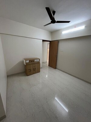 Room in 2 BHK Apartment at Azad Nagar – for Rent