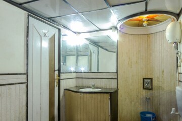 Kitchen in 5 BHK Independent House at Vashi Sector 28 – for Rent