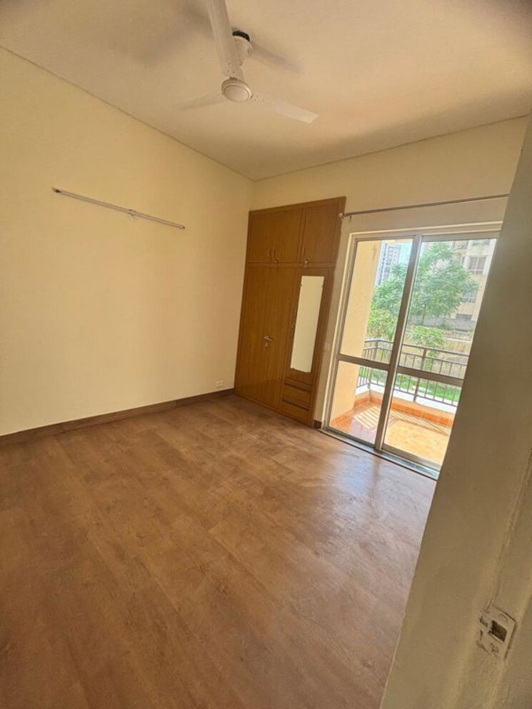 Room, jaypee-greens-kosmos 2 Bedroom 950 Sq.Ft. Apartment In Sector 134 Noida 9732188