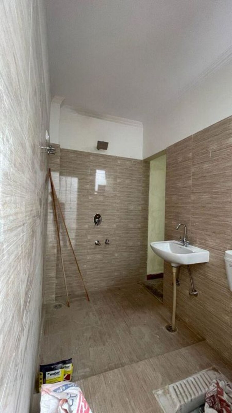 Bathroom, deva road 2 Bedroom 710 Sq.Ft. Independent House In Deva Road Lucknow 9732230