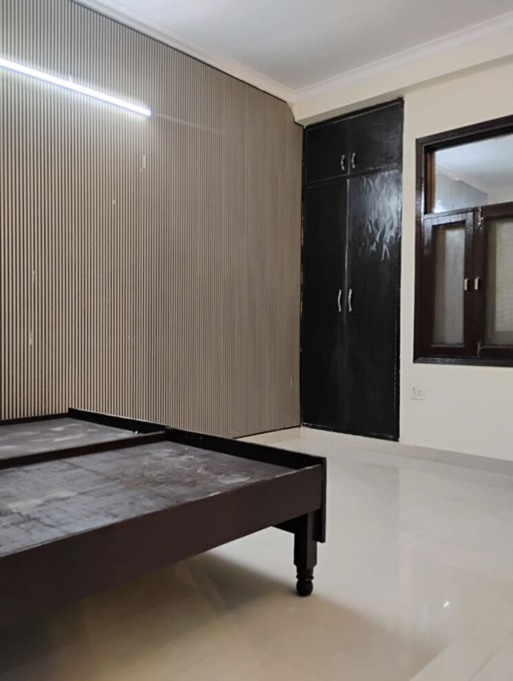 Bedroom, green fields colony 3 Bedroom 200 Sq.Yd. Builder Floor In Green Fields Colony Faridabad 9732242