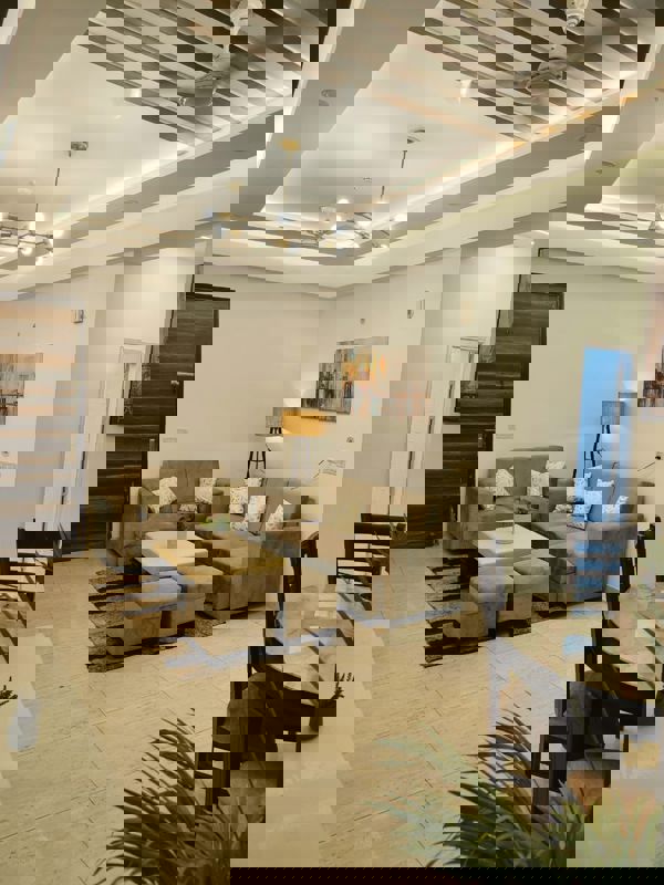 4 BHK + Servant Room,Extra Room Apartment For Rent in Prateek Edifice