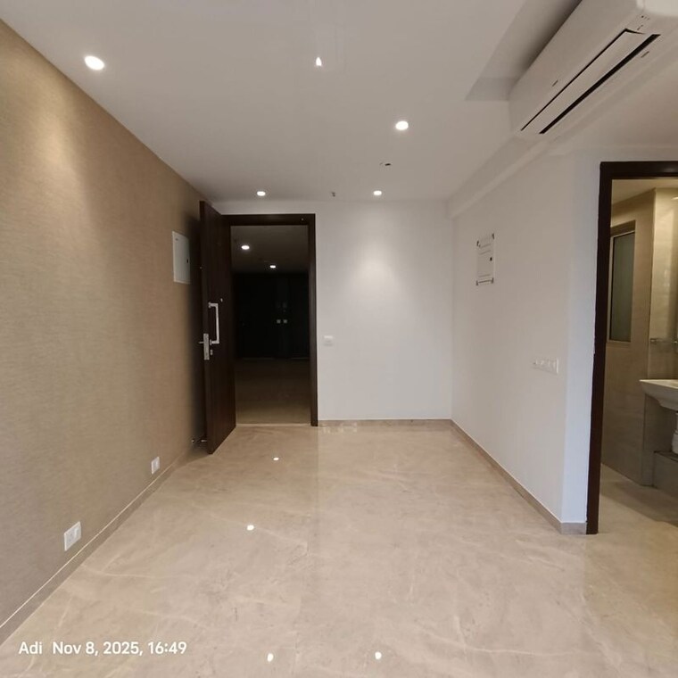 Room, hiranandani-regent-hill 1 Bedroom 380 Sq.Ft. Apartment In Powai Mumbai 9732307