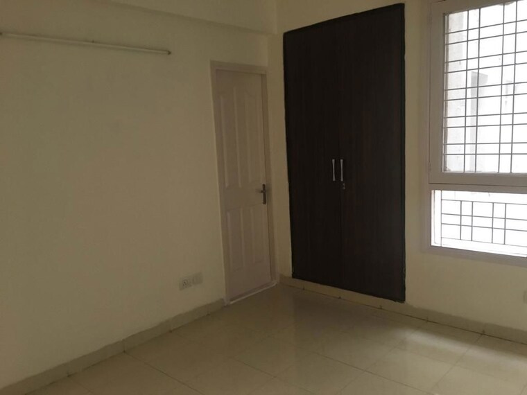 Room, tulip-white 3 Bedroom 1326 Sq.Ft. Apartment In Sector 69 Gurgaon 9732313