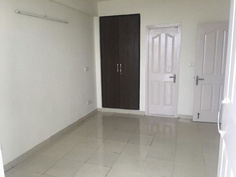Room, tulip-white 3 Bedroom 1326 Sq.Ft. Apartment In Sector 69 Gurgaon 9732313