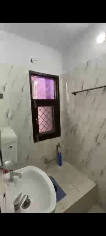 Furnished Amenities in 3 BHK Builder Floor at Mahavir Enclave 1 – for Rent