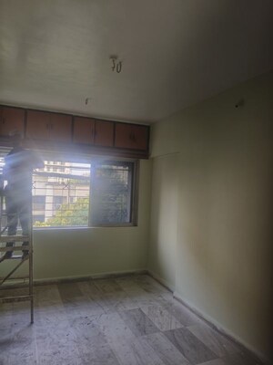 Room in 1 BHK Apartment at Gayatri Sadan Kalyan, Kalyan West – for Rent