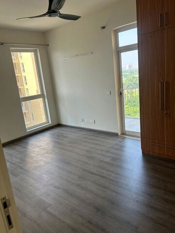 Room in 2 BHK Apartment at Ireo The Corridors, Sector 67a – for Sale