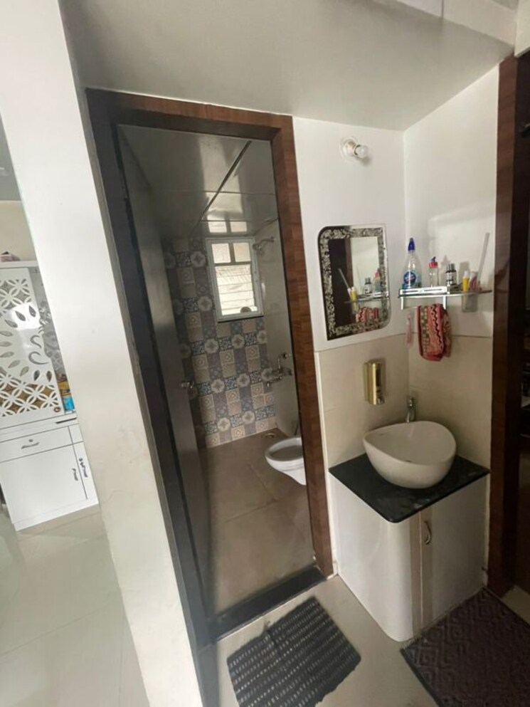 Bathroom, saheel-itrend-life 2 Bedroom 761 Sq.Ft. Apartment In Wakad Pune 9732412