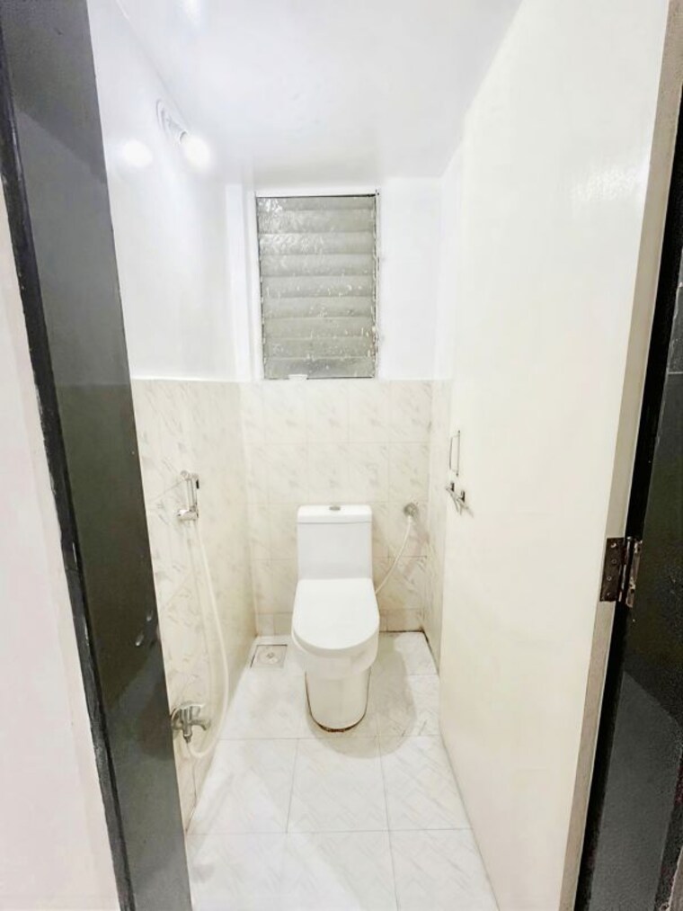 Bathroom, ramwadi 1 Bedroom 450 Sq.Ft. Apartment In Ramwadi Pune 9732431