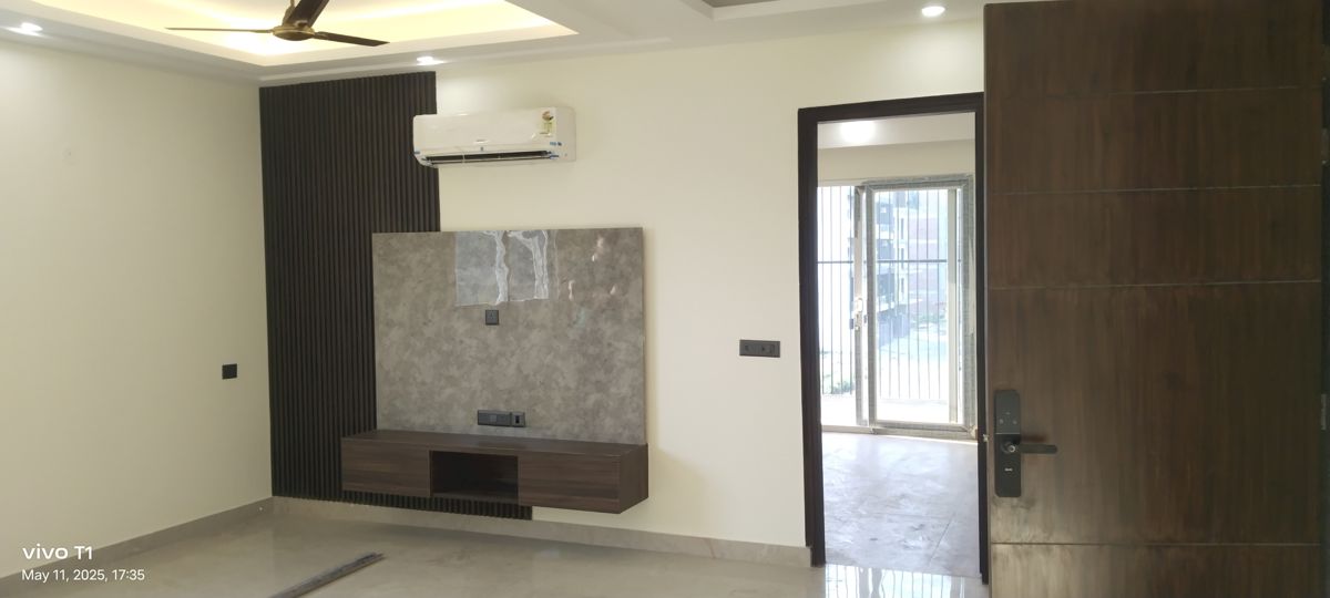 3 BHK + Pooja Room Builder Floor For Sale in Ansal Versalia Phase A2