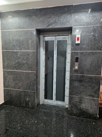 Building Lobby in 1 BHK Builder Floor at SS Mayfield Gardens, Sector 51 – for Rent