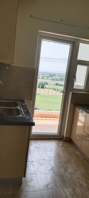 Kitchen in 3.5 BHK Apartment at Shree Vardhman Victoria, Sector 70 – for Rent