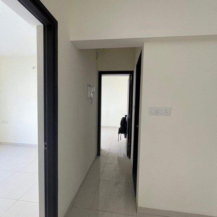 Room, kolte-patil-life-republic-oro-avenue 1 Bedroom 450 Sq.Ft. Apartment In Kasarsai Pune 9732550