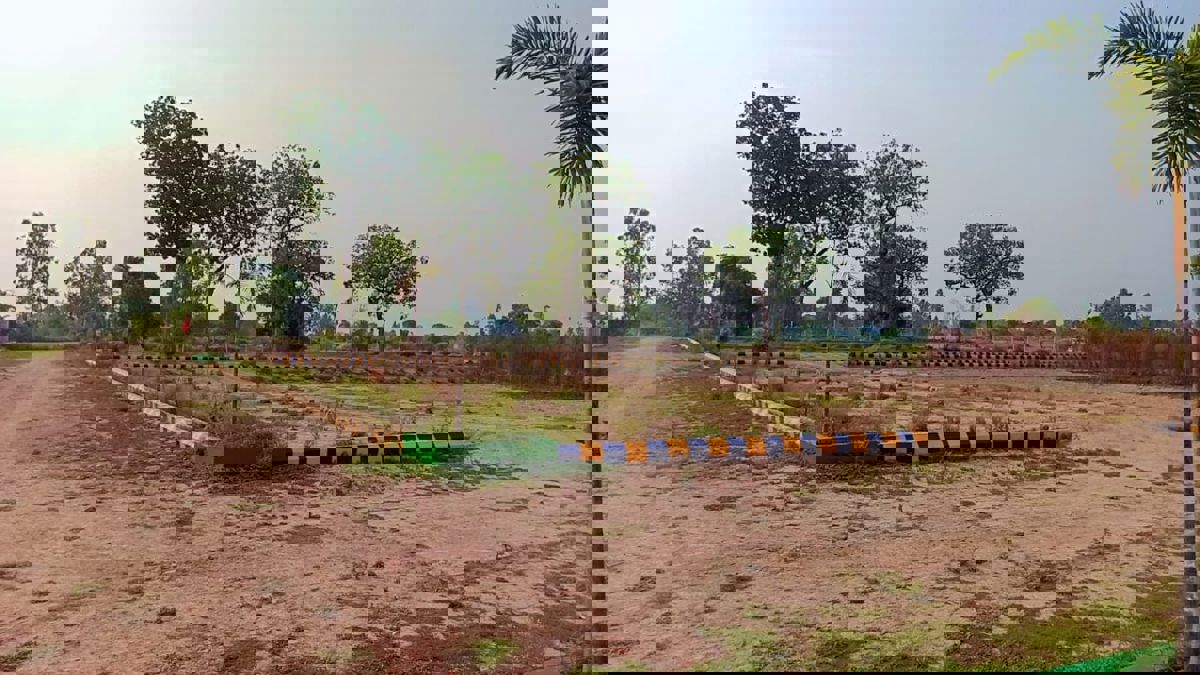 Plot For Sale in Garden Ganj 