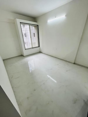 Room in 2 BHK Builder Floor at Wakadkar Wasti – for Sale