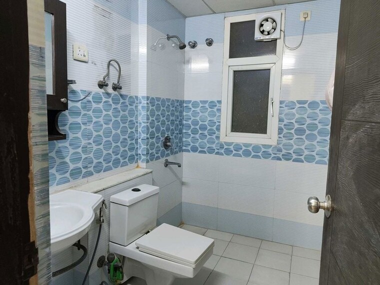 Attached Bathroom, purvanchal-royal-park 3 Bedroom 1950 Sq.Ft. Apartment In Sector 137 Noida 9732443