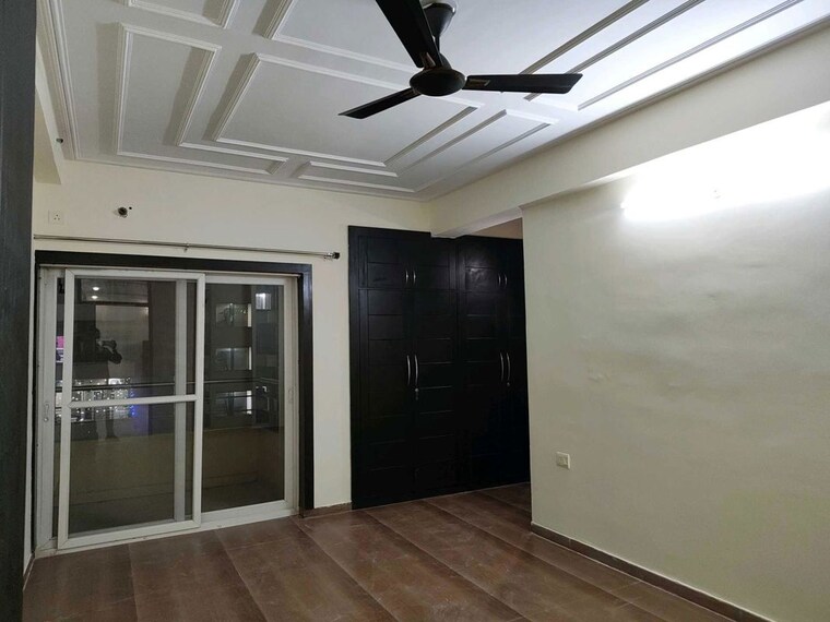 Room, purvanchal-royal-park 3 Bedroom 1950 Sq.Ft. Apartment In Sector 137 Noida 9732443