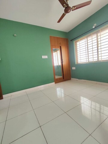 Room in 3 BHK Apartment at Manish Rathna, Bilekahalli – for Rent